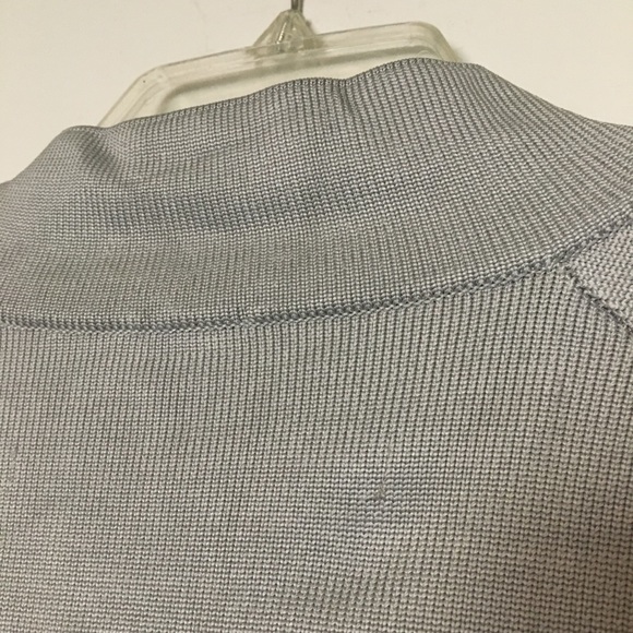 Hugo Boss Pull Over - Picture 6 of 6